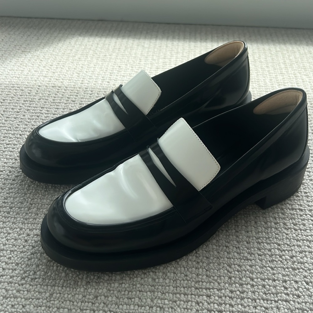 Stuart Weitzman Two-Tone Black and White Flats